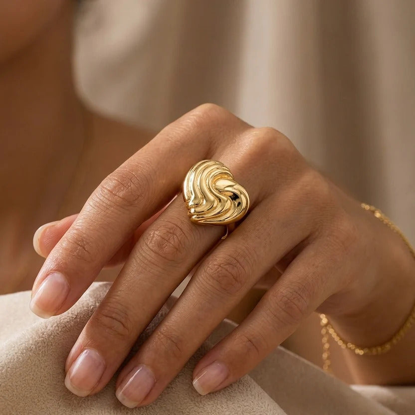 Abstract Heart Ring
