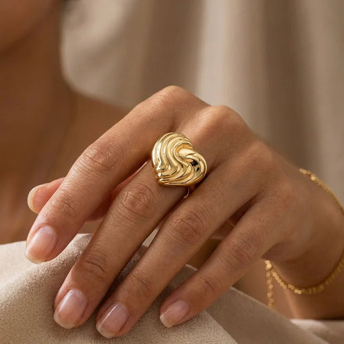 Abstract Heart Ring