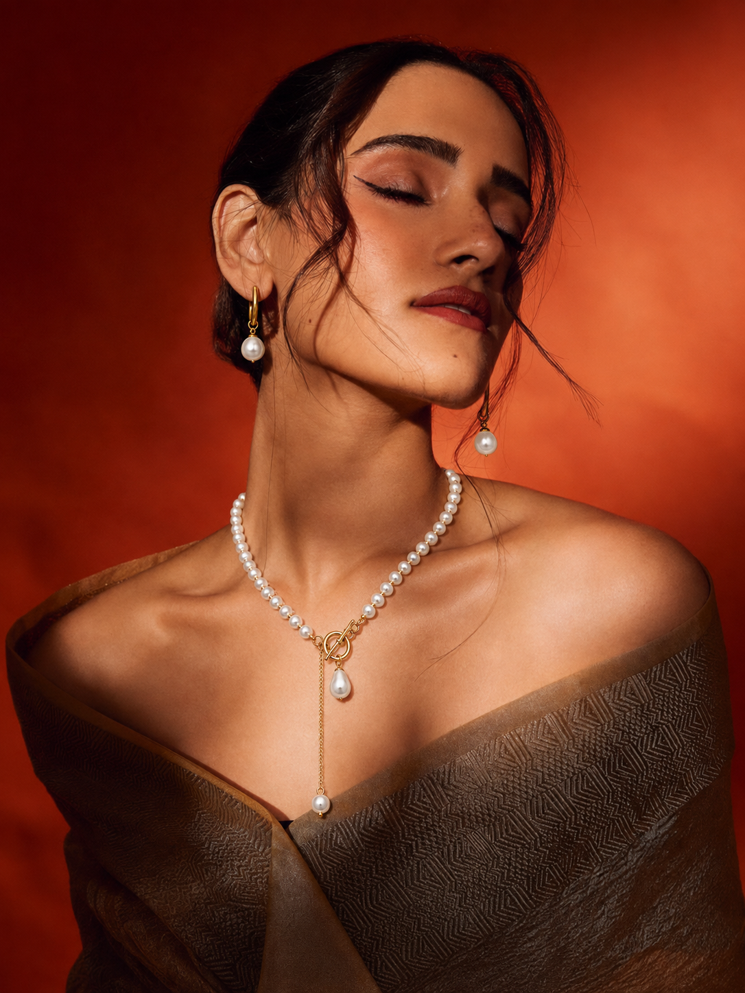 Pearl Toggle Elegance