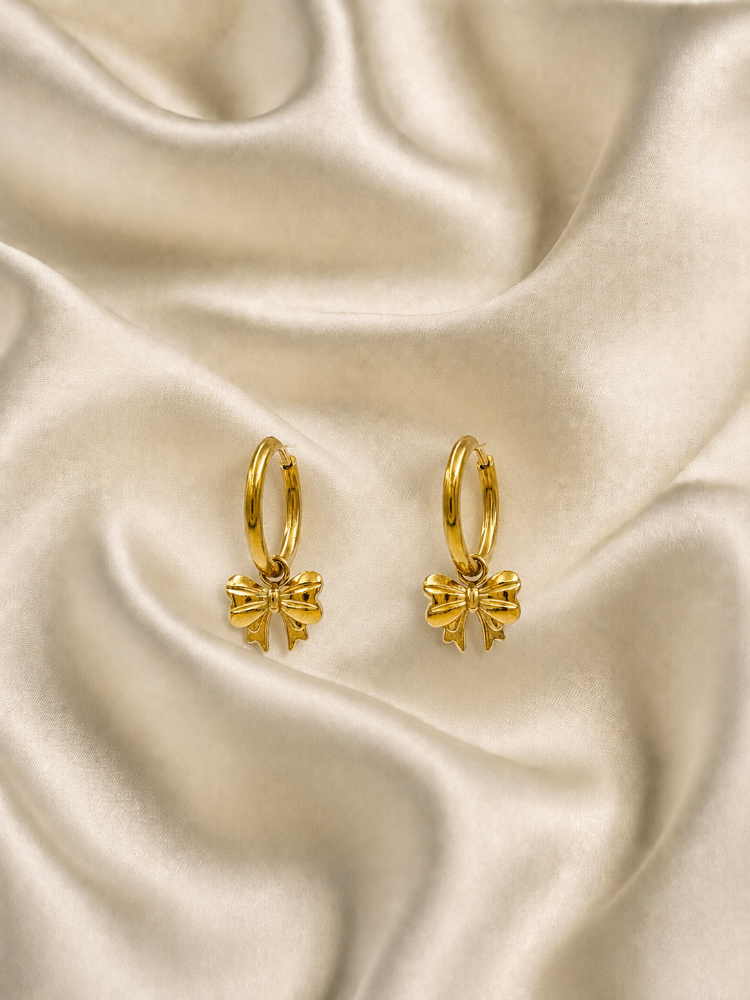Bow Charm Hoops