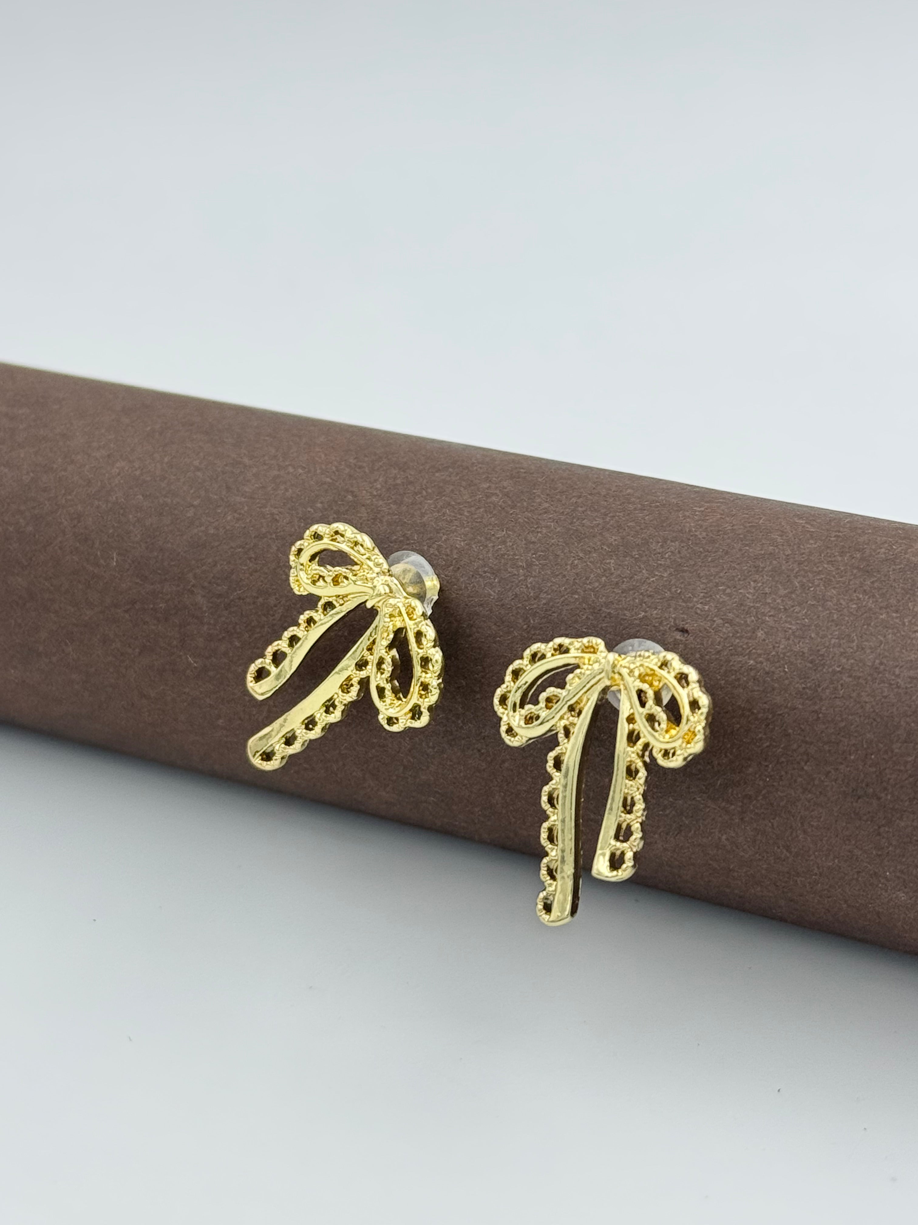 Vintage Gold Bow Stud Earrings