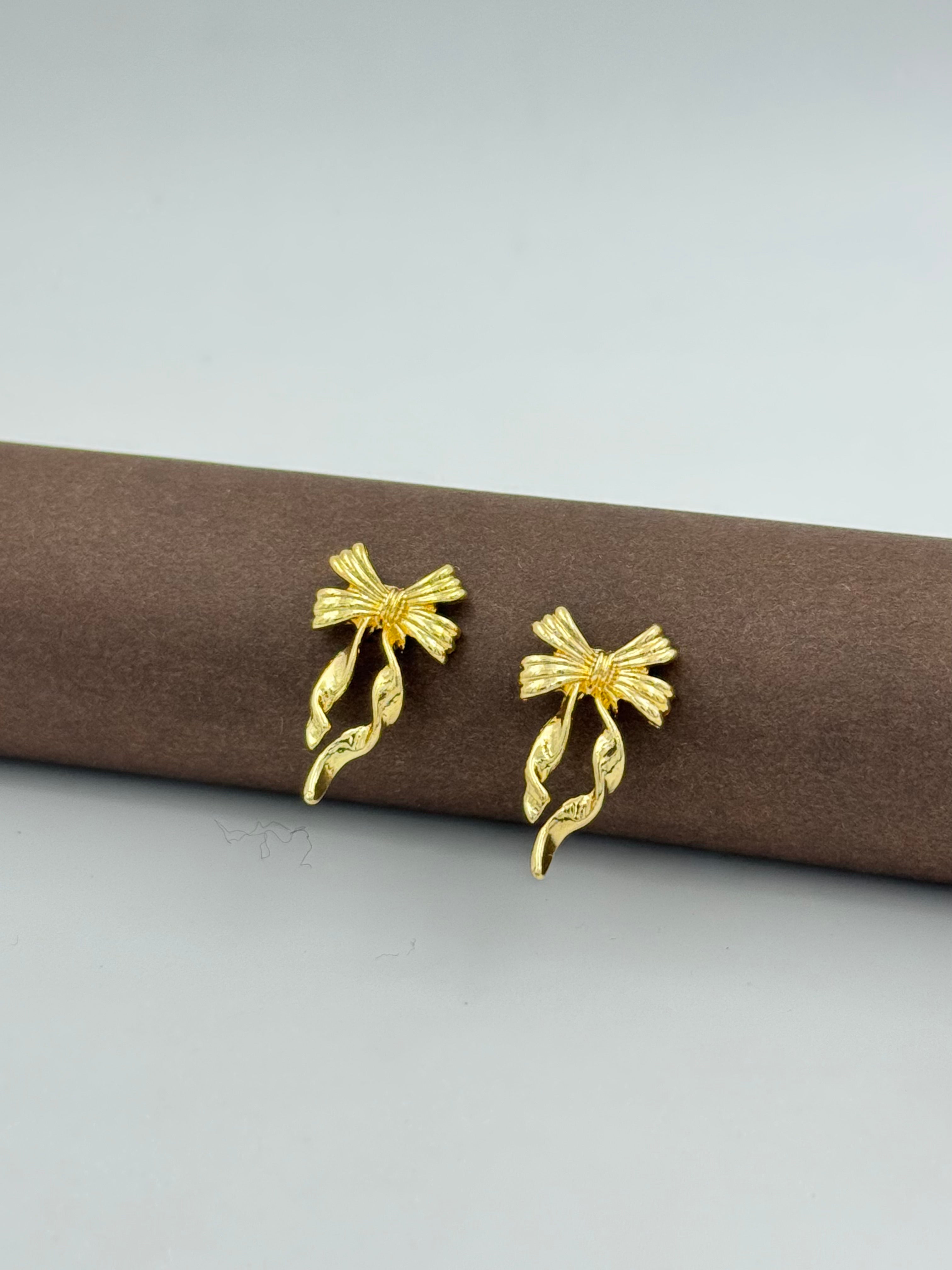 Gold Bow Drops