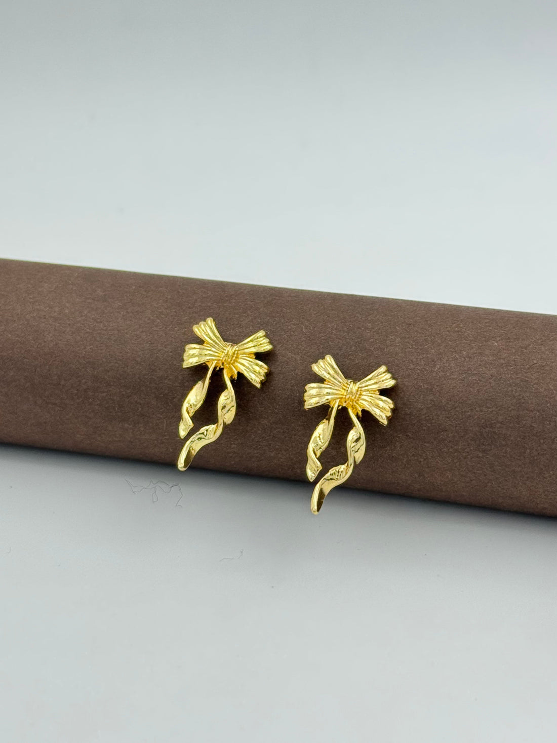 Gold Bow Drops