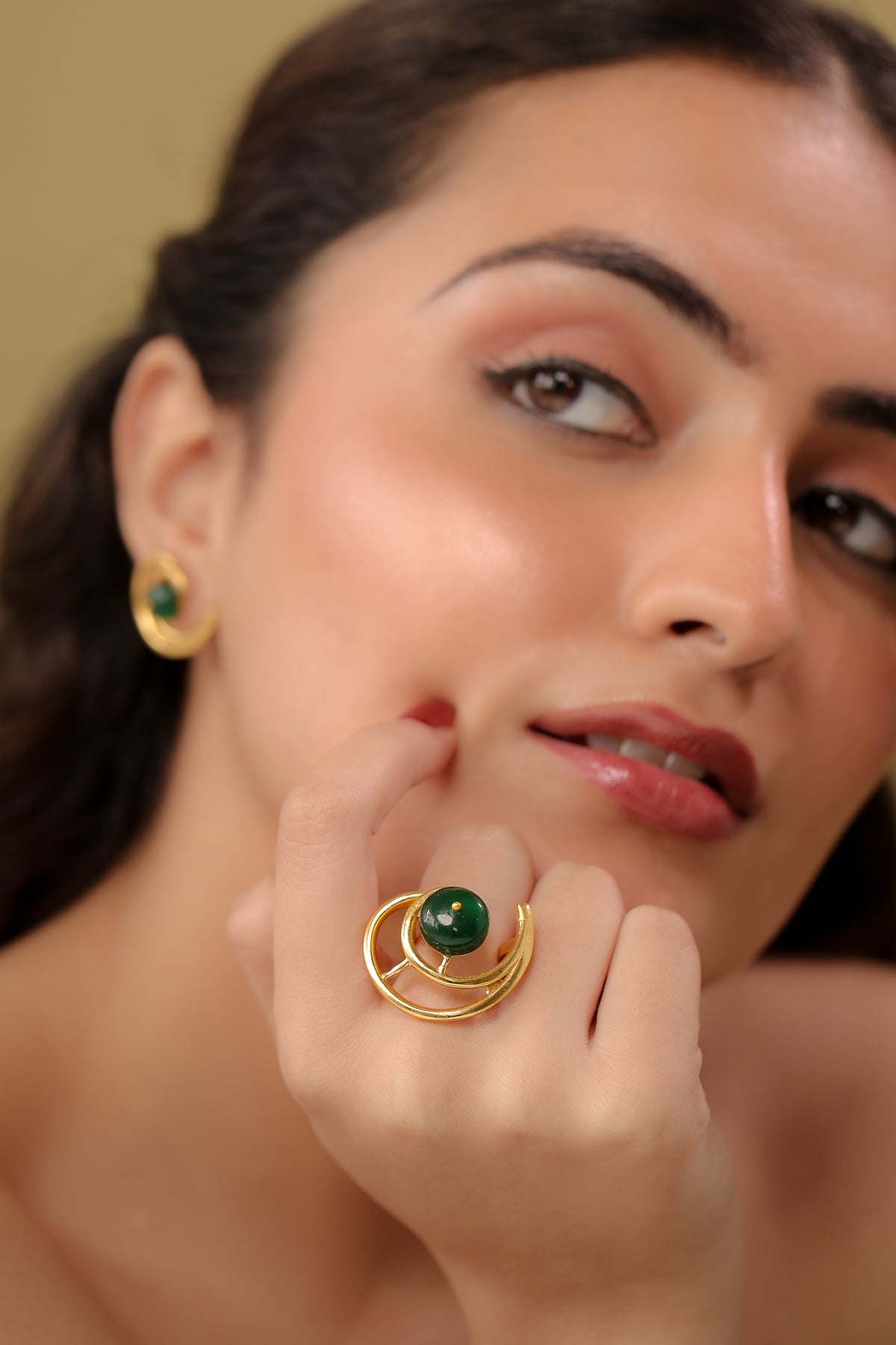 Dark Green Orbital Ring by Alankrit